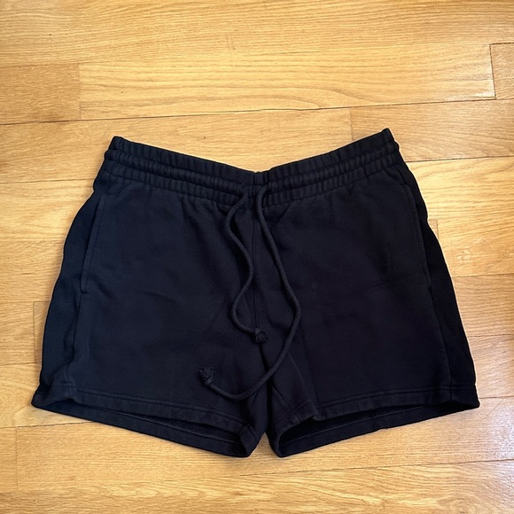 TNA Cozy Fleece Boyfriend 5" Sweatshort - Large - Picture 3 of 7